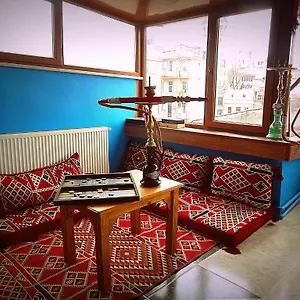 بيت شباب Galata West, اسطنبول